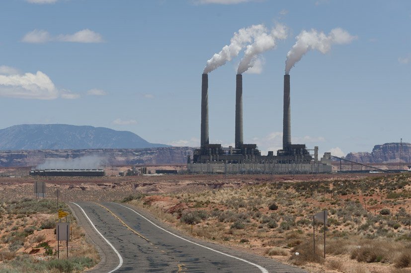 Page (north of the Grand Canyon), coal powerplant
